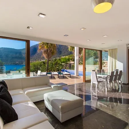 Villa Sea Front
